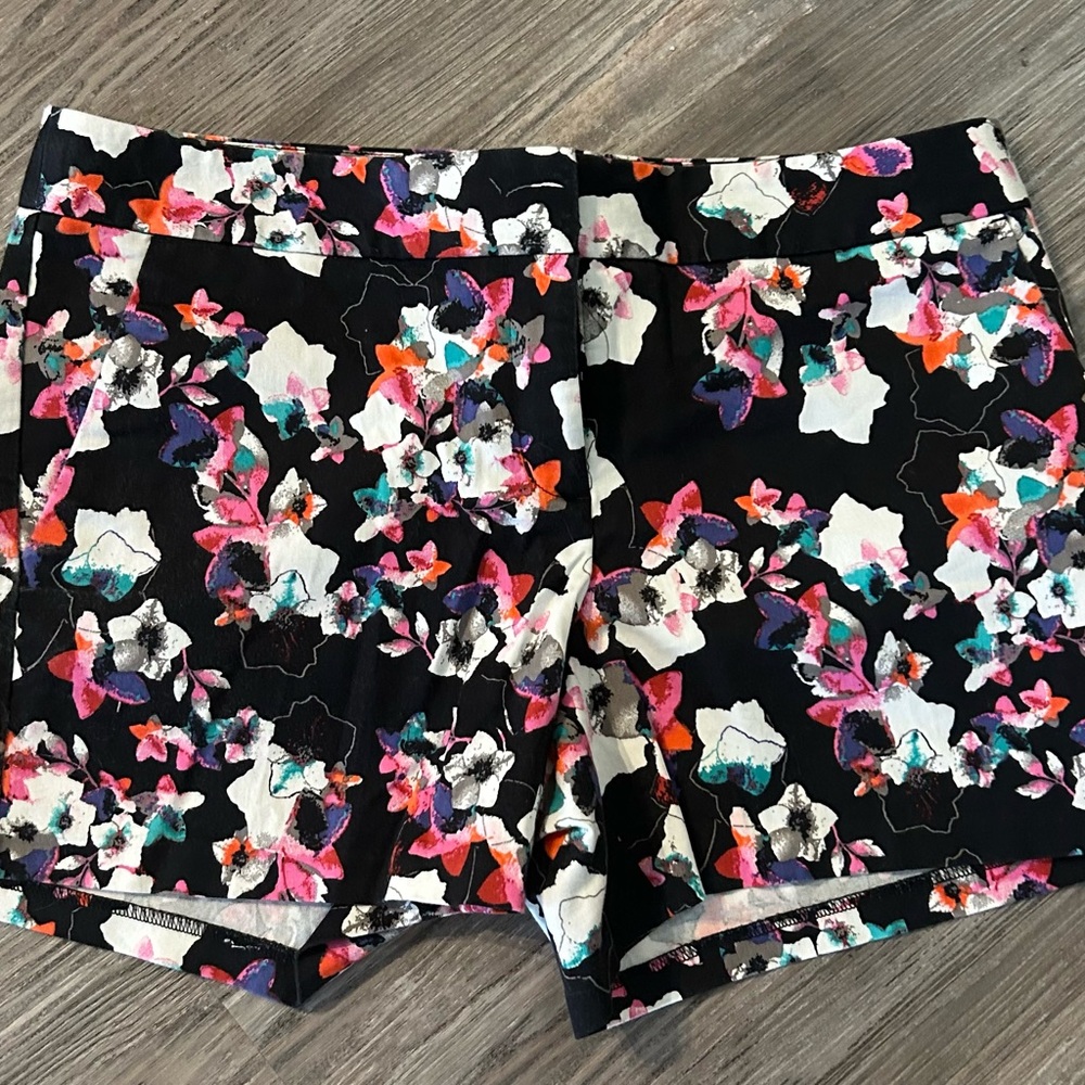 Express High Waist Floral Women's Shorts - Black Multicolor